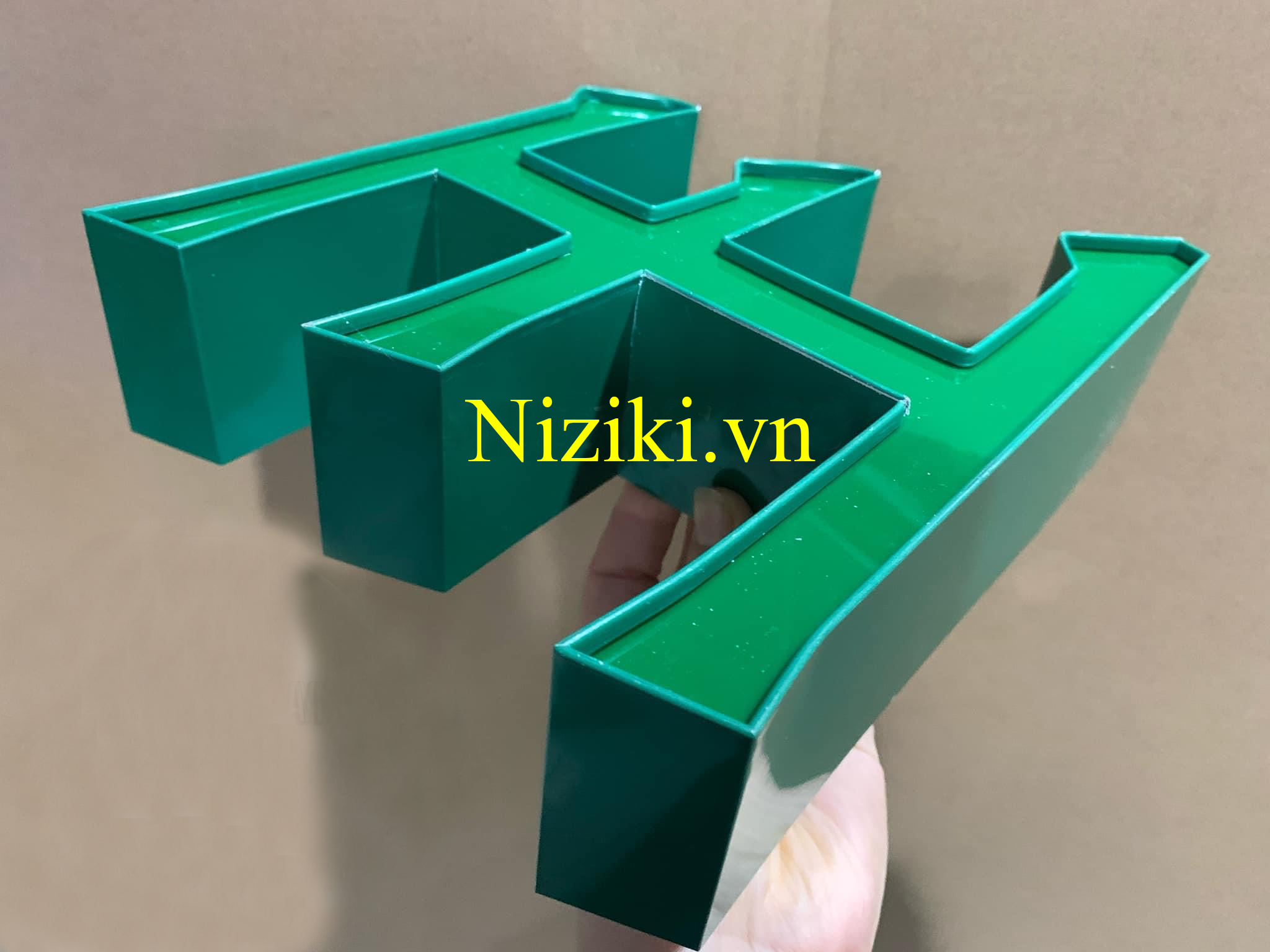 gáy nhôm 1 gờ màu xanh lá