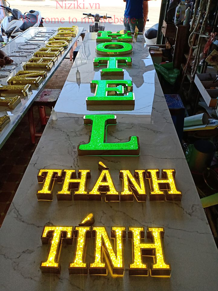 hạt xuyên sáng