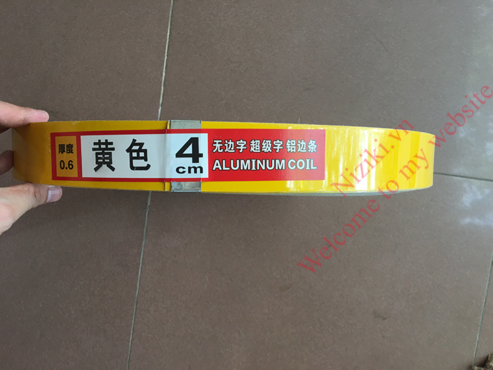 gáy nhôm 0 gờ màu vàng