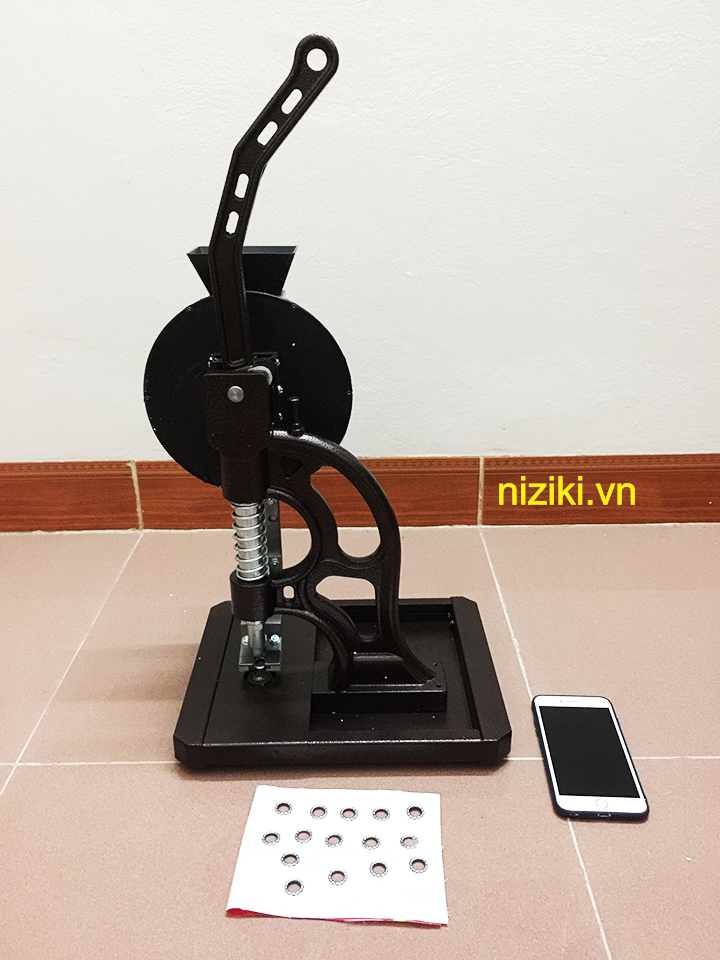 máy đóng khoen bạt liên tục