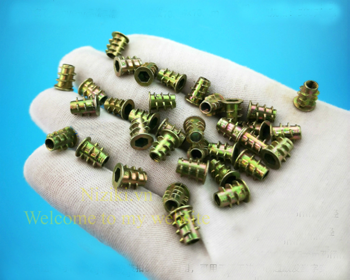 nở bắt chữ quảng cáo